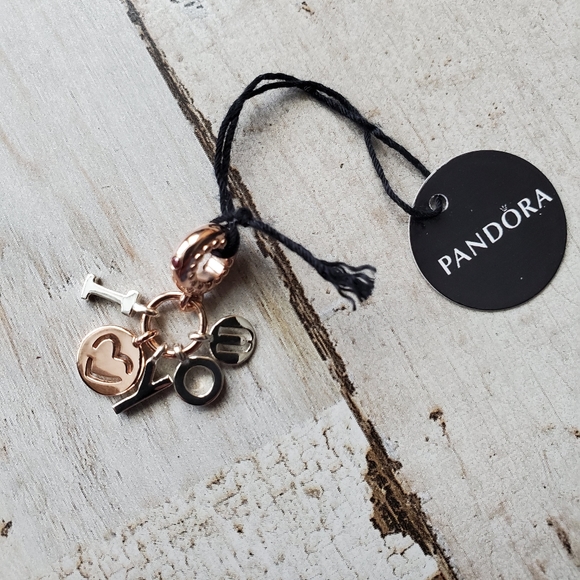 PANDORA - Picture 4 of 5